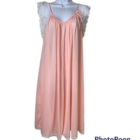 Vintage Pink Gown Small Ruffle Lace Cottagecore Prairie Country Satiny Nylon - Picture 2 of 8